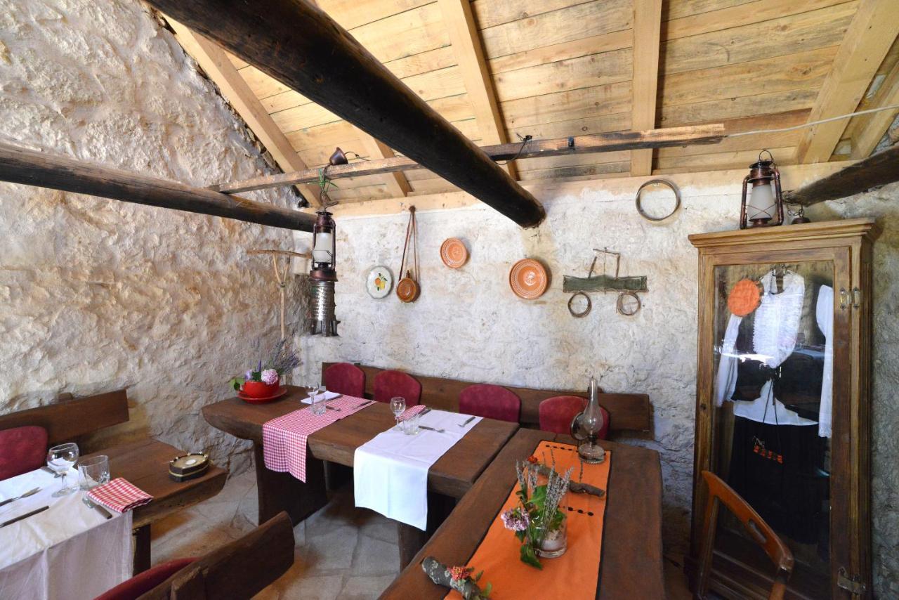 Kuca Za Odmor Joko I Jeka Villa Bogatic Exterior photo