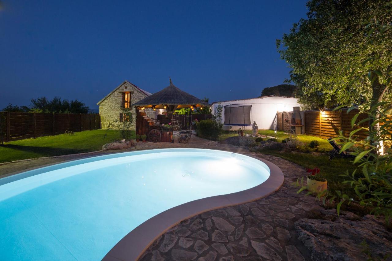 Kuca Za Odmor Joko I Jeka Villa Bogatic Exterior photo