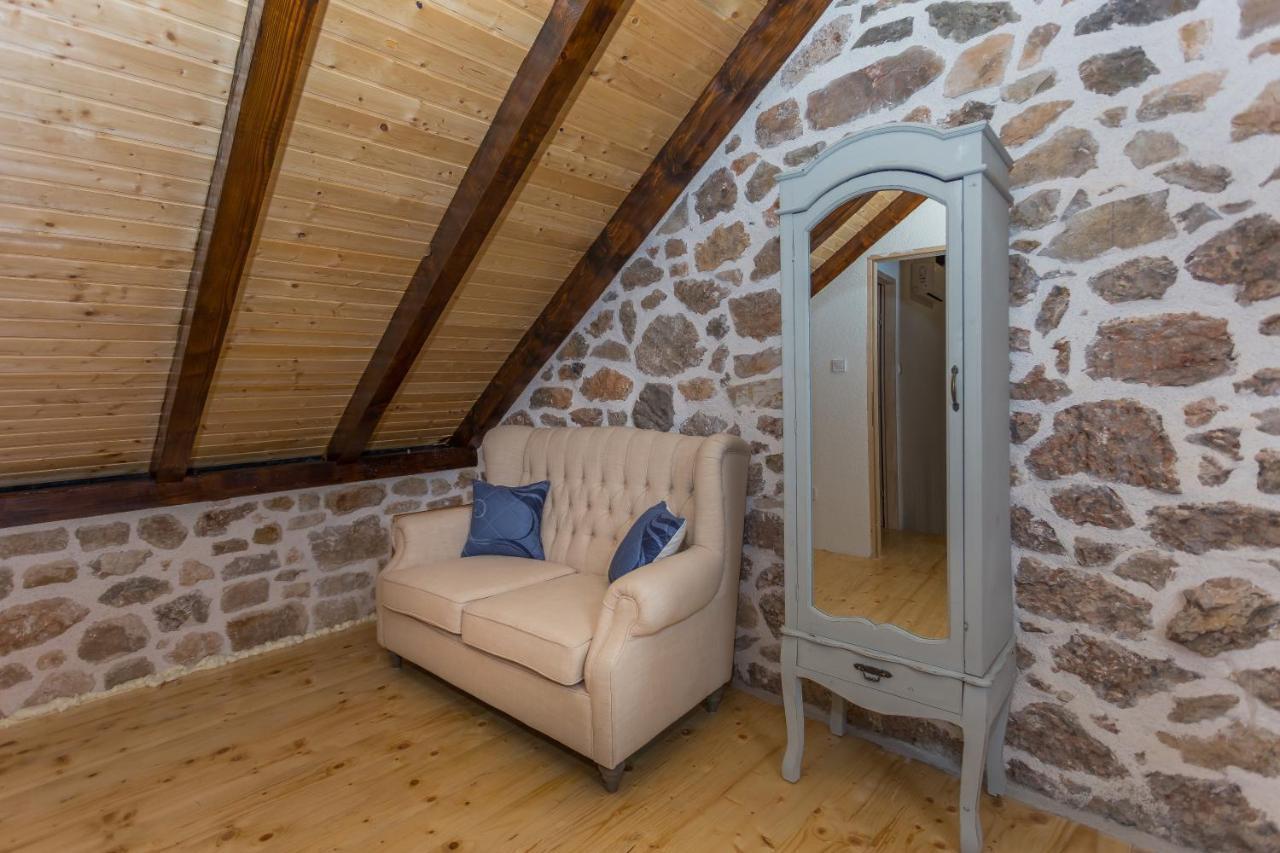 Kuca Za Odmor Joko I Jeka Villa Bogatic Exterior photo