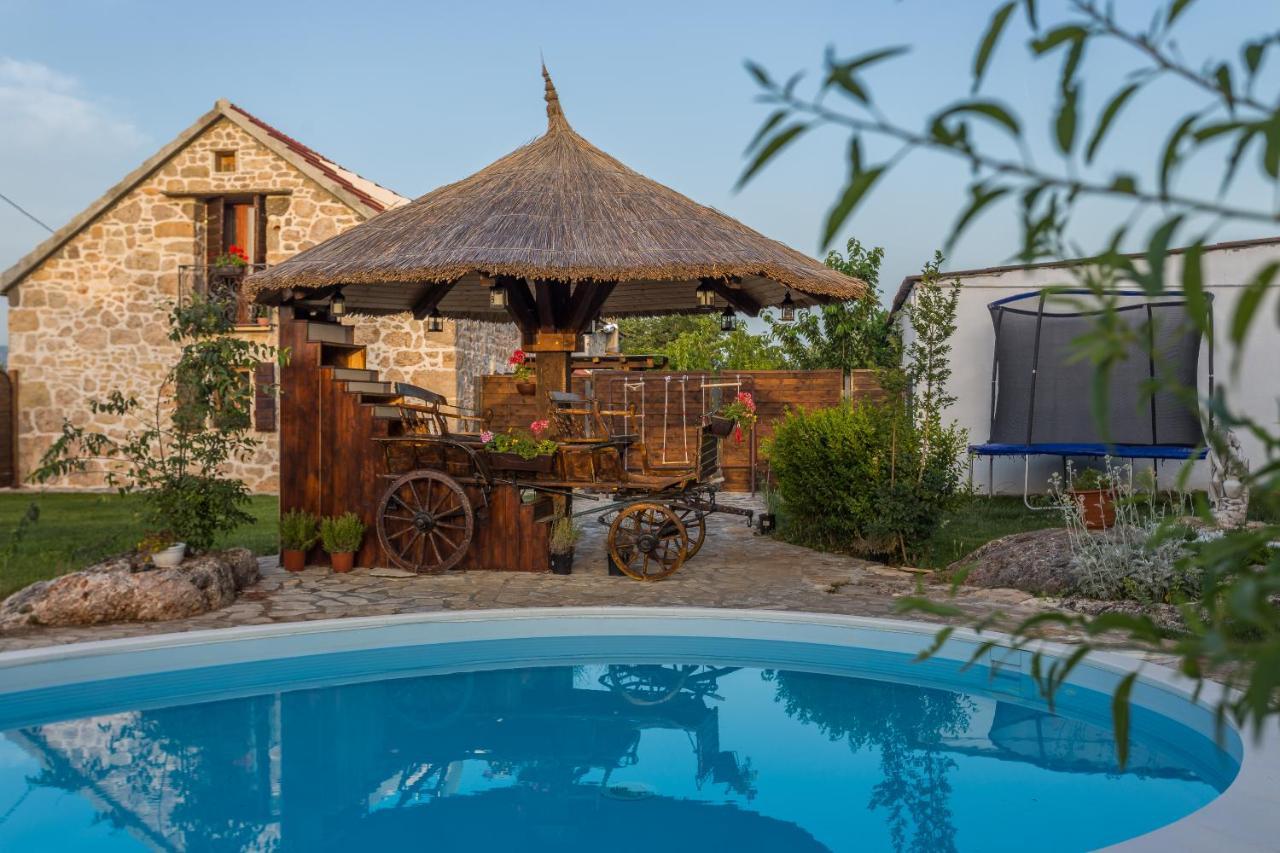 Kuca Za Odmor Joko I Jeka Villa Bogatic Exterior photo