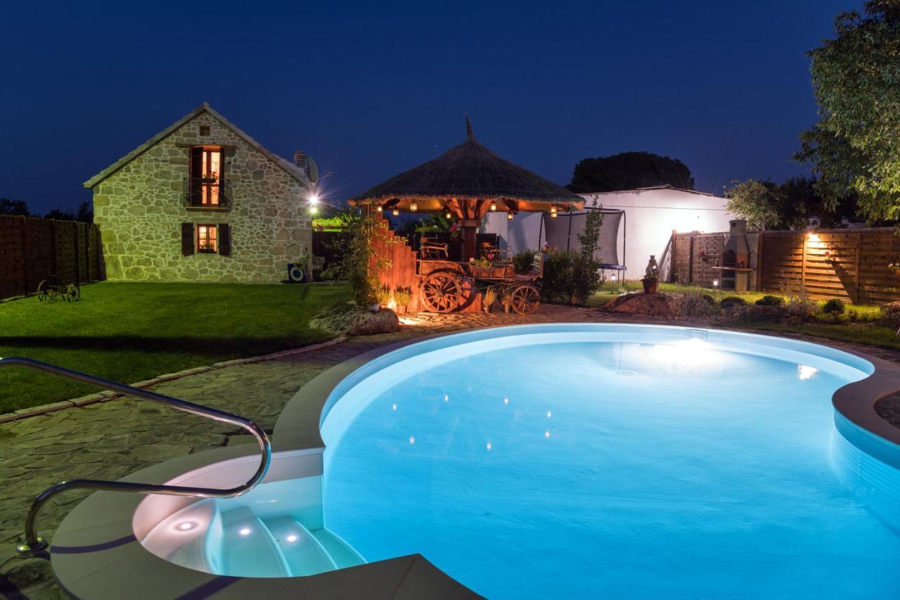 Kuca Za Odmor Joko I Jeka Villa Bogatic Exterior photo