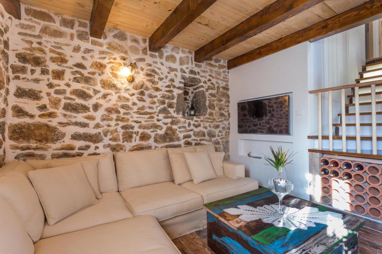 Kuca Za Odmor Joko I Jeka Villa Bogatic Exterior photo
